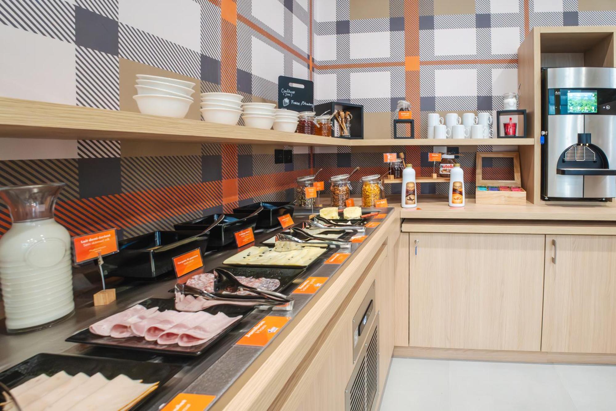 Easyhotel Marseille Euromed المظهر الخارجي الصورة
